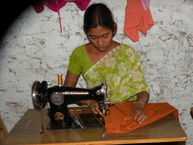 Free Tailoring Center - Kesamudram (4).JPG